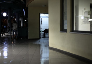 Κακοκαιρία «Μπάλλος» – Διακοπή δρομολογίων τραμ και ΗΣΑΠ