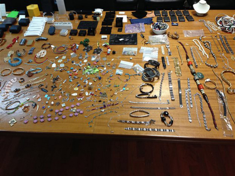 Ροζ Πάνθηρες – Αναβιώνει η πολύκροτη δίκη τριών μελών της διαβόητης σπείρας