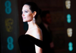 Αντζελίνα Τζολί – Εκθαμβωτική στο εξώφυλλο της βρετανικής Vogue