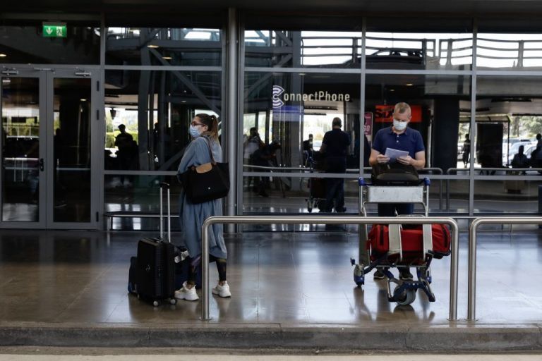 ΝΟΤΑΜ – Παράταση των περιορισμών για πτήσεις από το εξωτερικό – Ποιες χώρες μπαίνουν στην «πράσινη» λίστα της Ελλάδας