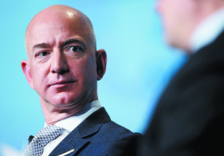 Τζεφ Μπέζος – Υπάλληλοι του μεγιστάνα θεωρούν επικίνδυνο το διαστημικό του σκάφος