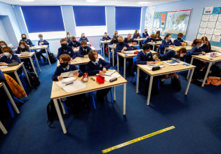 Κοροναϊός – Επιβεβαιώνεται ότι τα παιδιά τον μεταδίδουν εξίσου με τους ενηλίκους