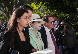 Ένταση στη δίκη για την επίθεση με βιτριόλι – Οι ερωτήσεις στον 40χρονο και η αντίδραση του προέδρου