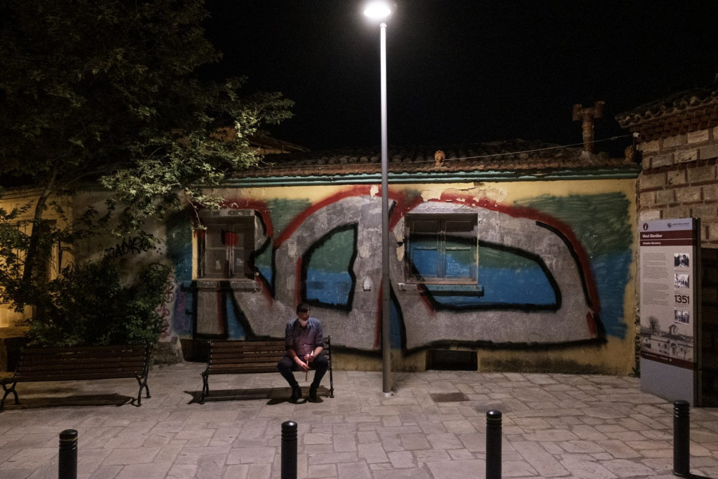 Κοροναϊός – Όχι σε νέα μέτρα αλλά… – Τέταρτο κύμα, αύξηση κρουσμάτων και ανεμβολίαστοι κρατούν σε εγρήγορση τους ειδικούς