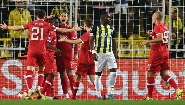 Φενέρμπαχτσε – Αντβέρπ 2-2 – «Δώρο» των Βέλγων στον Ολυμπιακό