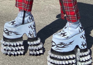 Αυτά είναι τα πιο εκκεντρικά παπούτσια που είδαμε στις φετινές πασαρέλες στο Παρίσι