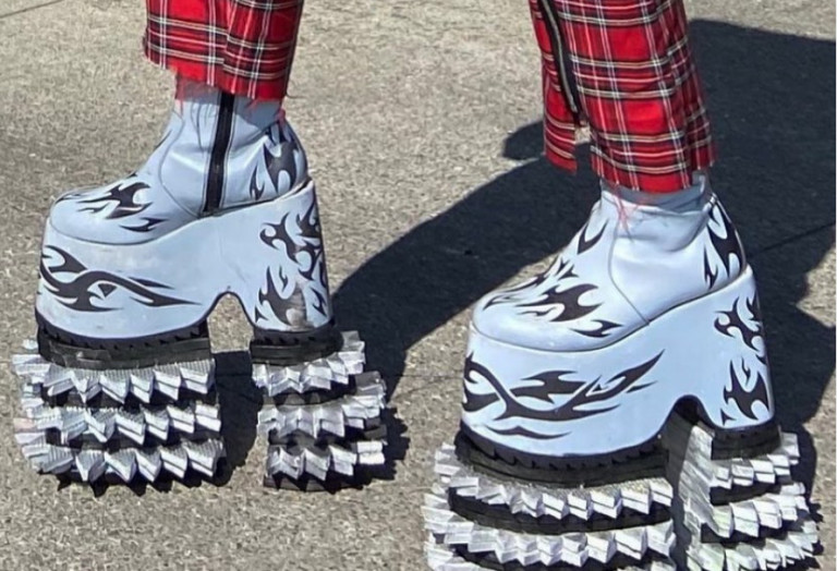 Αυτά είναι τα πιο εκκεντρικά παπούτσια που είδαμε στις φετινές πασαρέλες στο Παρίσι