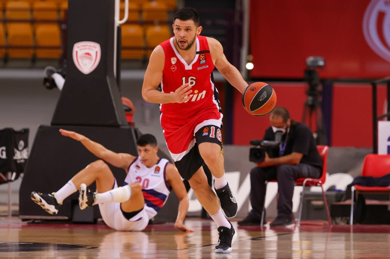 Ολυμπιακός – Η παρακάμερα από την άνετη νίκη επί της Μπασκόνια