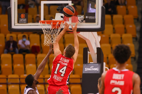 Τα καλύτερα του MVP Βεζένκοφ κόντρα στην Μπασκόνια