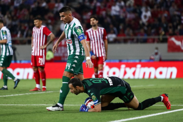 Παναθηναϊκός – Με Σάρλια και Πούγγουρα στο κέντρο της άμυνας και με Ιωνικό