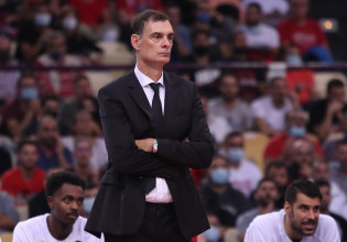 Μπαρτζώκας – Πήραμε μια μεγάλη νίκη, έχω 12 πολύ καλούς παίκτες»