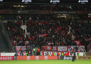 Δίπλα στην ομάδα ο κόσμος του Ολυμπιακού