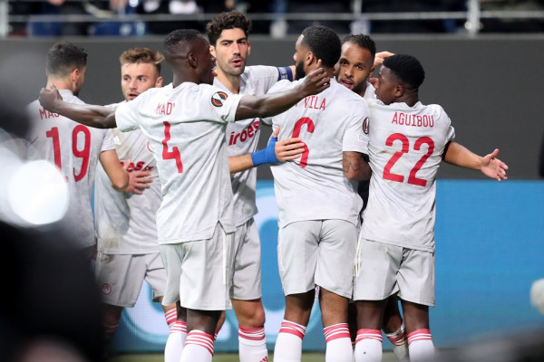 Ισοφαρίζει με πέναλτι ο Ελ Αραμπί για τον Ολυμπιακό