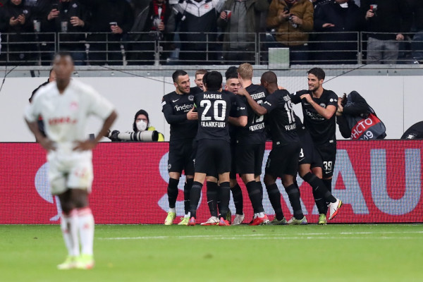 Ο Καμάντα έκανε το 3-1 για την Άιντραχτ