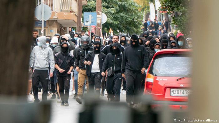 Γερμανικός Τύπος – Μαινόμενοι νεοναζί στην Ελλάδα