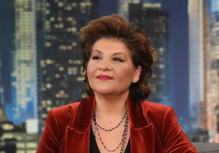 Γιώτα Νέγκα – Κράτησα το επίθετο του πρώην συζύγου μου γιατί…