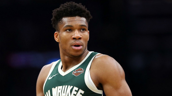 Σταθερός ο Αντετοκούνμπο στο Top 10 του NBA, μαζί με μπόλικο Ορλάντο