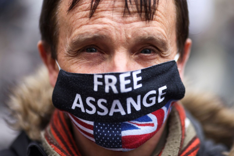 Τζούλιαν Ασάνζ – Νέος «γύρος» προσπαθειών για να εκδοθεί στις ΗΠΑ
