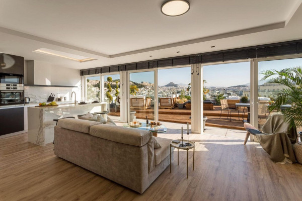 Αthens Stay – Χριστόφορος Πέτσης: “Το γρήγορο και χωρίς διακοπές Internet μας βοηθά να κάνουμε τη διαφορά στους πελάτες μας”