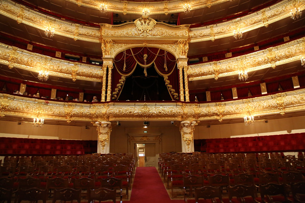 Θέατρο Μπολσόι - Τραγικός θάνατος on stage – Έπεσε πάνω του κομμάτι του σκηνικού