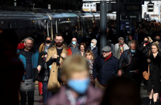 COVID-19: 4,165 new cases, 25 deaths, 380 intubated patients