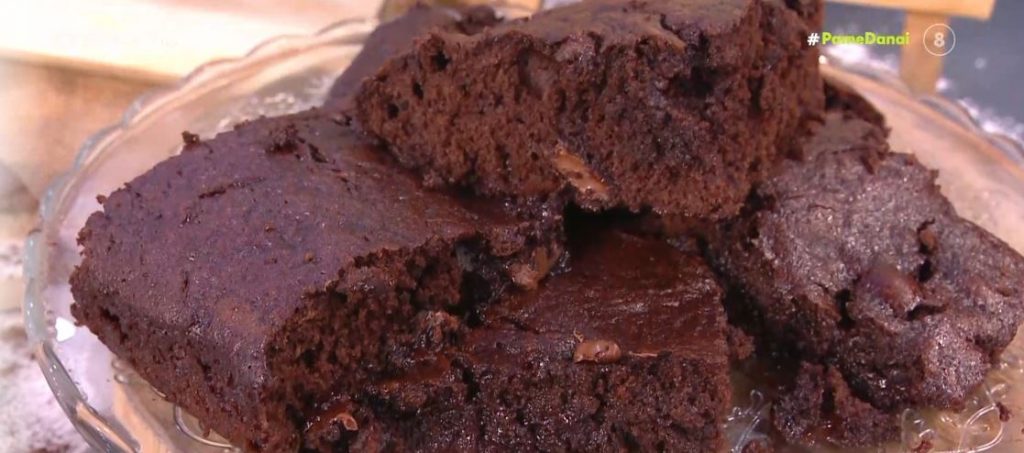 Ο Τίμος Ζαχαράτος μοιράζεται τα μυστικά του για την τέλεια σοκολατόπιτα!