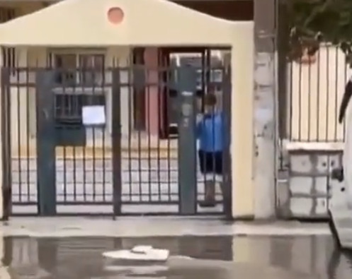 Μπάλλος – Τα ευτράπελα της κακοκαιρίας – Η άλλη χρήση της… σκάλας, το κανό και το κάλυμα φρεατίου που χορεύει