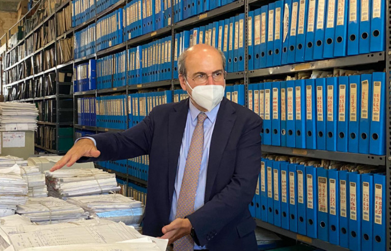 Χατζηδάκης – Στο πειθαρχικό οι υπάλληλοι του ΕΦΚΑ που ταλαιπωρούν τον κόσμο – Τι είπε για τις συντάξεις