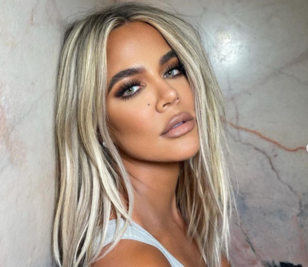 Κλόε Καρντάσιαν – Θετική για δεύτερη φορά στον κοροναϊό – Νοσεί και η κορούλα της