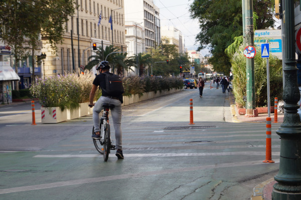 «Πού πήγαν οι υποσχέσεις για ποδηλατόδρομο στην Πανεπιστημίου;» – Ανοιχτή επιστολή στον Δήμο Αθηναίων