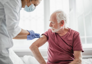 Εμβόλια – Ασφαλές και αποτελεσματικό να συγχορηγούνται για γρίπη και κοροναϊό