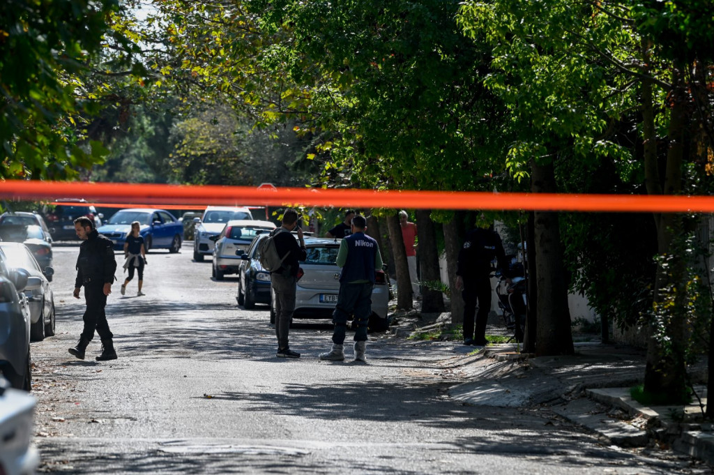 Κηφισιά – Είχαν προειδοποιήσει οι γείτονες για τον δολοφόνο «σαμουράι» – Πυροβολούσε στην ταράτσα