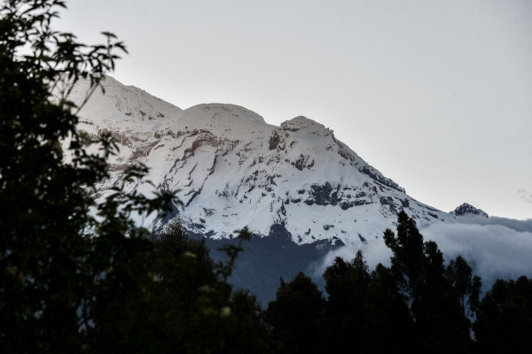 Ισημερινός – Χιονοστιβάδα σε ηφαίστειο σκότωσε τέσσερις