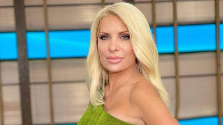 Ελένη Μενεγάκη – Το δώρο για τη Μαρίνα που την άφησε με το στόμα ανοιχτό