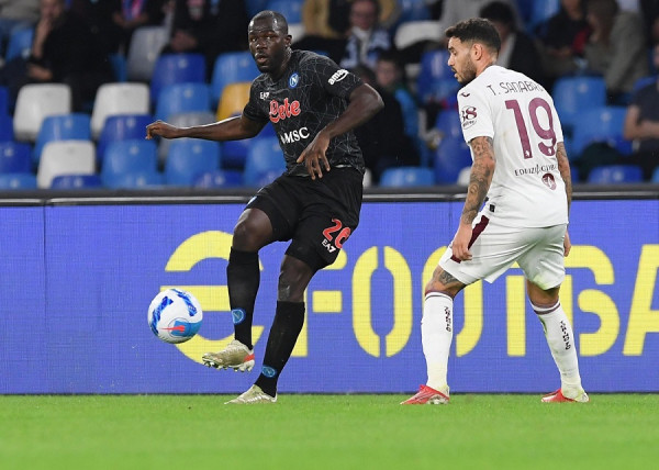 Δεν σταματάει το «τρένο» της Νάπολι (1-0)