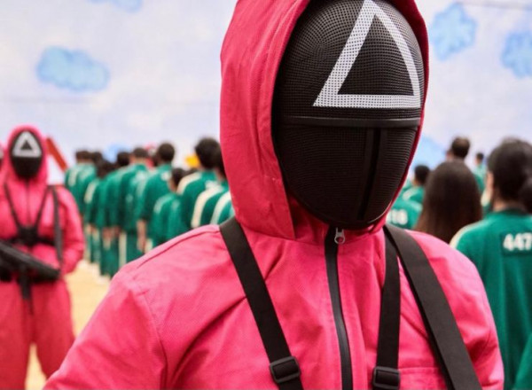 Halloween – Σχολεία στη Νέα Υόρκη απαγορεύουν τις στολές με θέμα από το Squid Game