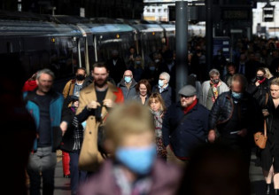 Κοροναϊός – Εφιαλτικά σενάρια για 5.000 κρούσματα ημερησίως και χιλιάδες θανάτους ως το τέλος του έτους