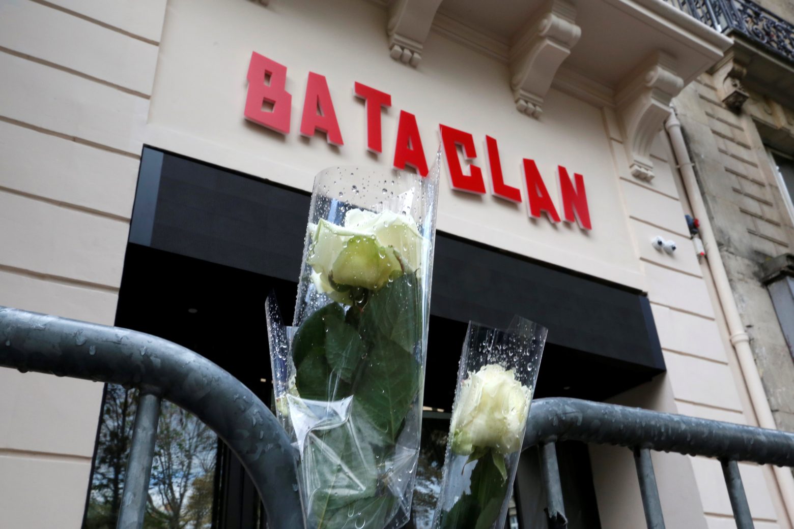 Μπατακλάν - Σοκάρουν οι μαρτυρίες των επιζώντων στη δίκη για την τρομοκρατική επίθεση