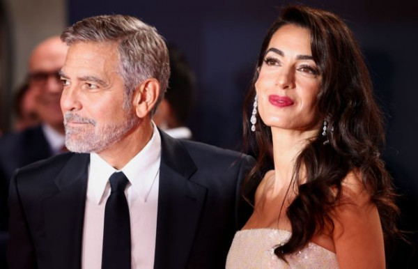 Τζορτζ Κλούνεϊ και Αμάλ Αλαμουντίν – Τα τρυφερά στιγμιότυπα, το ατύχημα και η τελική απάντηση στα περί εγκυμοσύνης