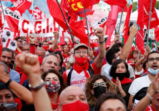 Ρώμη – Αντιφασιστική διαδήλωση 200.000 μετά από κάλεσμα των συνδικάτων – Δεν βλέπει ναζιστική απειλή ο Σαλβίνι