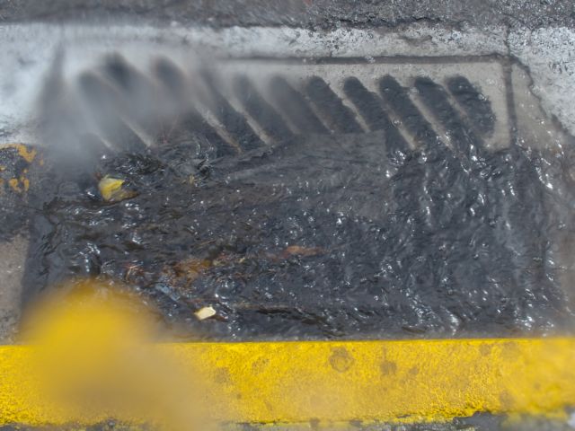 Ηράκλειο – Εργατικό ατύχημα – 22χρονος νοσηλεύεται σε σοβαρή κατάσταση μετά από πτώση σε φρεάτιο από ύψος 3 μέτρων