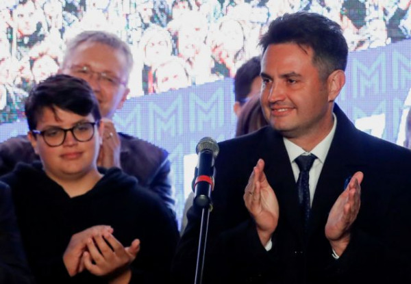 Ουγγαρία – Ενας δήμαρχος απειλεί να ρίξει τον Ορμπαν