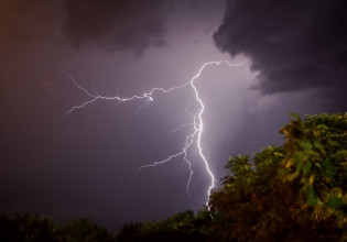 Εκτακτο δελτίο επιδείνωσης καιρού – Ποιες περιοχές θα χτυπήσει η «Αθηνά» την Κυριακή