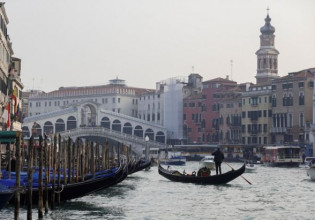 Βενετία – Σε καραντίνα 23 Ελληνες – Τι εξετάζουν οι γιατροί