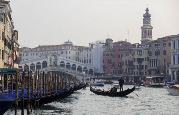 Βενετία – Σε καραντίνα 23 Ελληνες – Τι εξετάζουν οι γιατροί