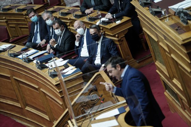 Βουλή - Σύγκρουση κορυφής για την πανδημία - Ο Μητσοτάκης απαντά στην επίκαιρη ερώτηση Τσίπρα