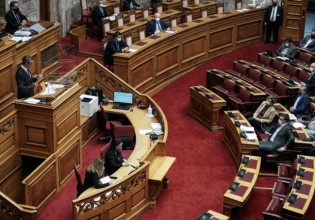 Μητσοτάκης – Ο Πολάκης είναι πρωτεργάτης του αντιεμβολιαστικού κινήματος – Πρότεινε φάρμακο για αγελάδες και μοσχάρια