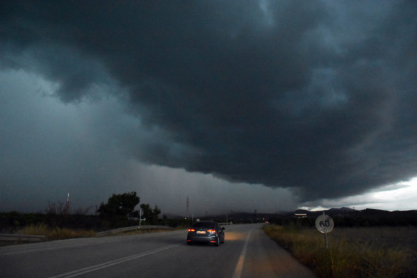 Live οι έκτακτες ανακοινώσεις για την κακοκαιρία