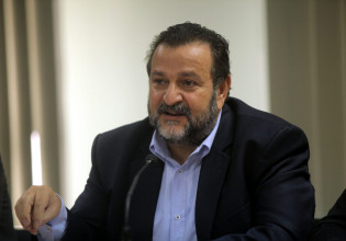 Κεγκέρογλου – Δεν αποκλείει κι άλλες αποχωρήσεις από τη διεκδίκηση της προεδρίας του ΚΙΝΑΛ