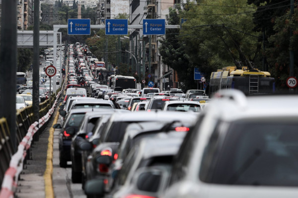 Κίνηση – Άλλη μια μέρα με μποτιλιάρισμα στους δρόμους της Αθήνας – Πού είναι πιο έντονη